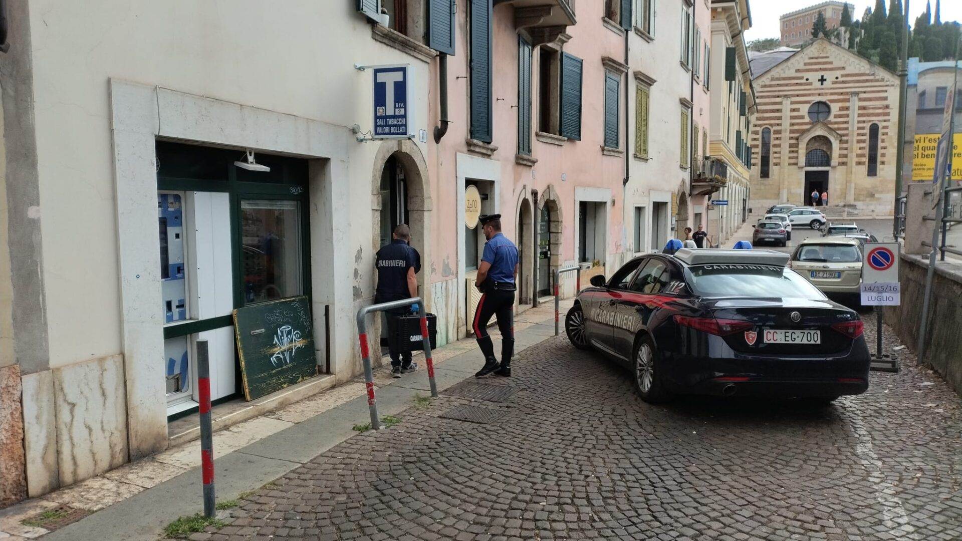 rapine verona carabinieri